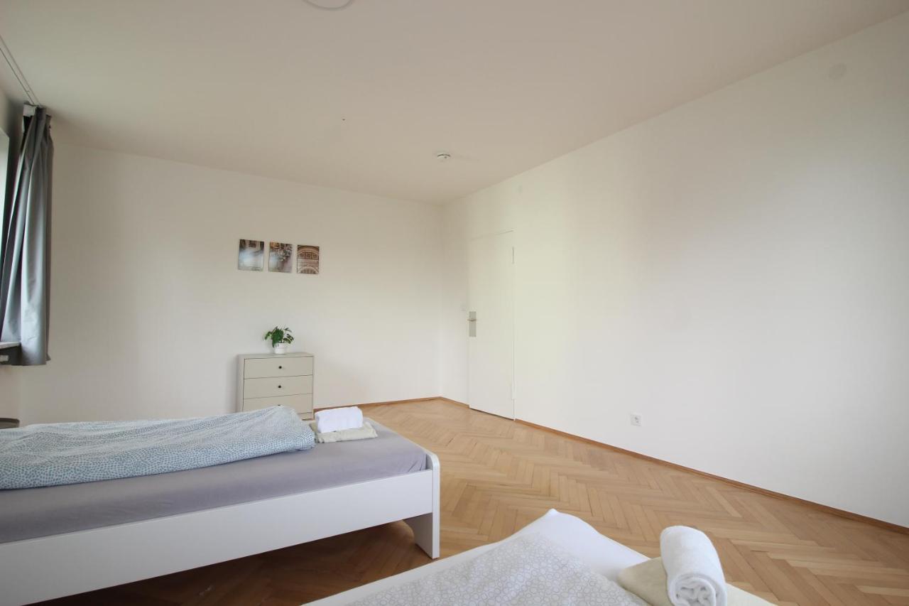 Apartmenthaus Kitzingen - Grosszuegige Wohnungen Fuer Je 6 Personen Mit Balkon Zewnętrze zdjęcie