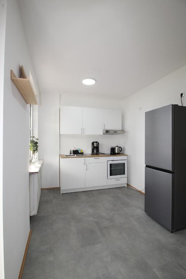 Apartmenthaus Kitzingen - Grosszuegige Wohnungen Fuer Je 6 Personen Mit Balkon Zewnętrze zdjęcie