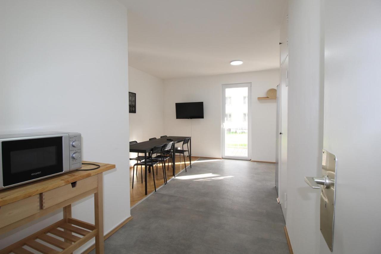 Apartmenthaus Kitzingen - Grosszuegige Wohnungen Fuer Je 6 Personen Mit Balkon Zewnętrze zdjęcie