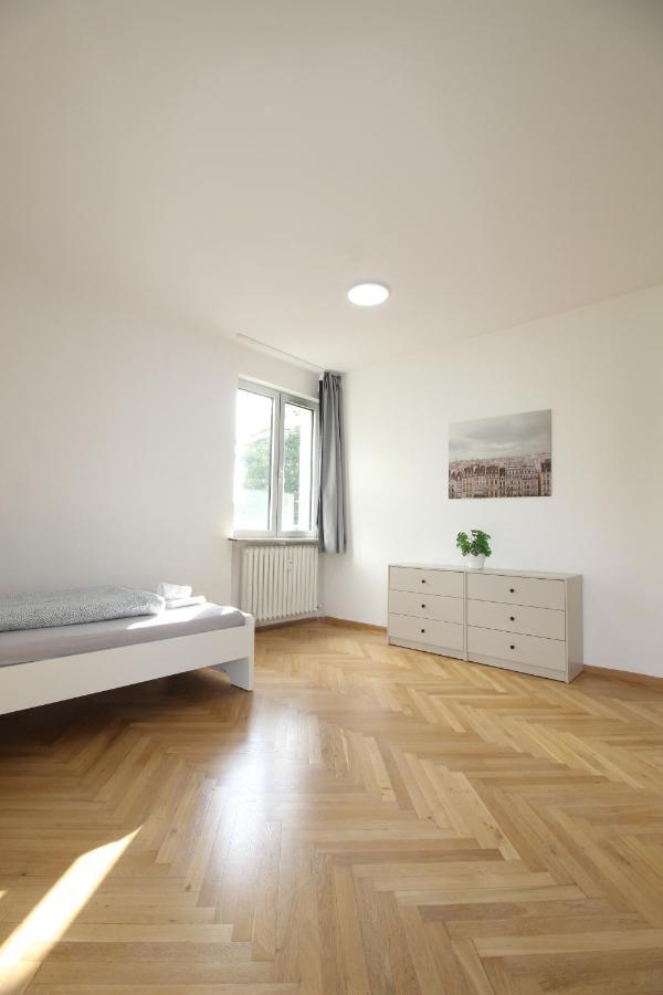Apartmenthaus Kitzingen - Grosszuegige Wohnungen Fuer Je 6 Personen Mit Balkon Zewnętrze zdjęcie