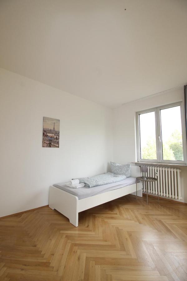 Apartmenthaus Kitzingen - Grosszuegige Wohnungen Fuer Je 6 Personen Mit Balkon Zewnętrze zdjęcie