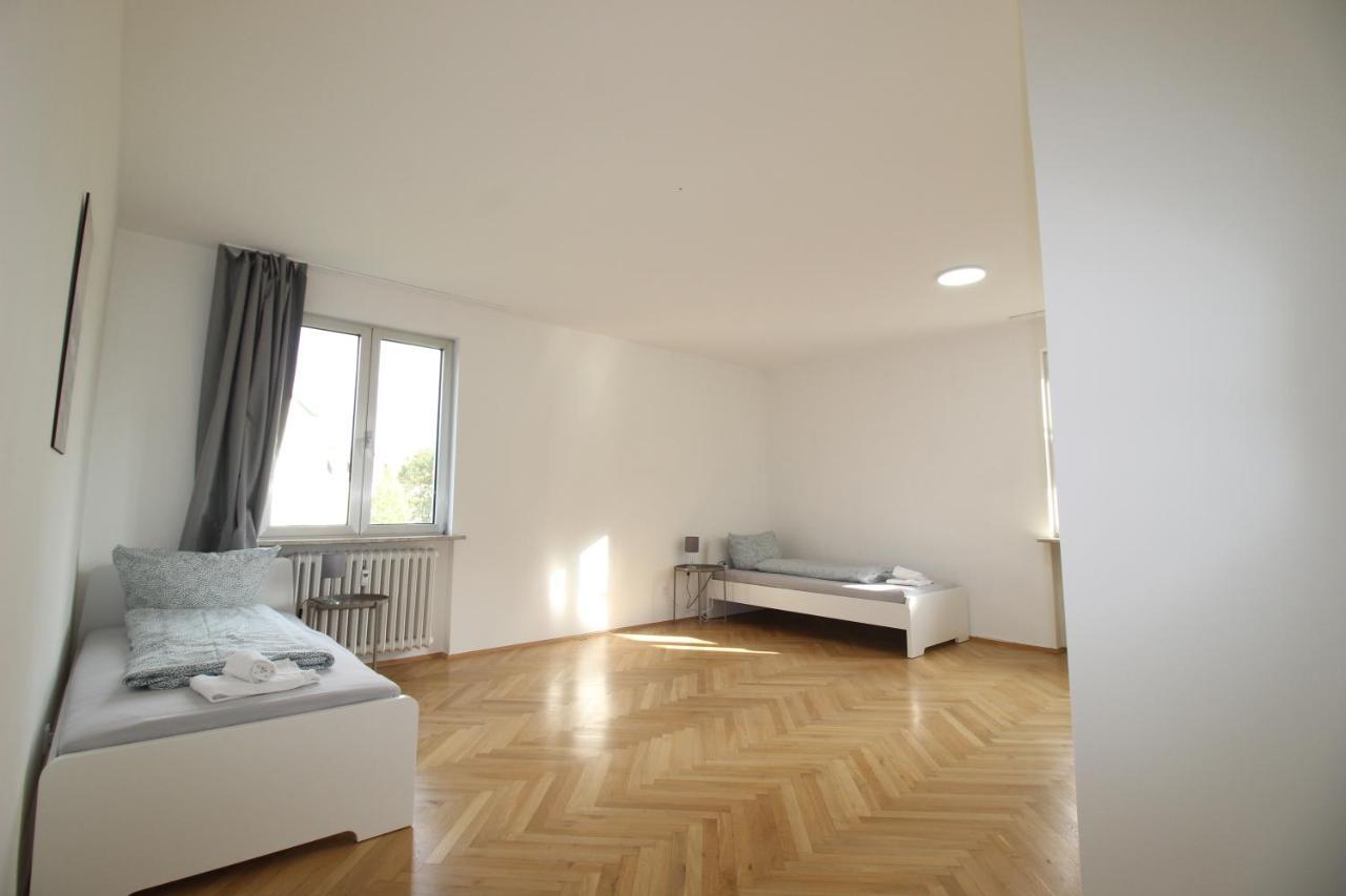 Apartmenthaus Kitzingen - Grosszuegige Wohnungen Fuer Je 6 Personen Mit Balkon Zewnętrze zdjęcie